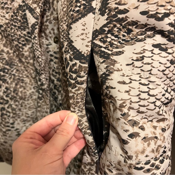 Dennis By Dennis Basso Snake Print Quilted Puffer Jacket Size Small - Picture 6 of 8